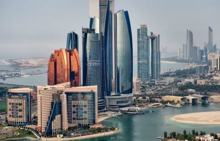 Abu Dhabi City Tour with Yas Park